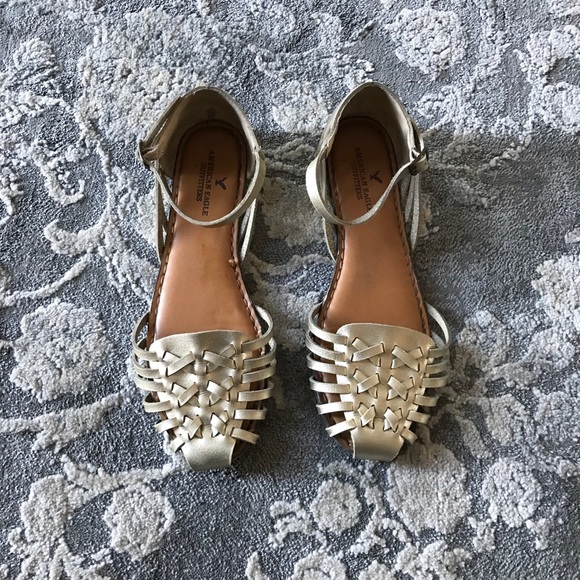 American Eagle Outfitters Shoes - American Eagle sandals • sz 9